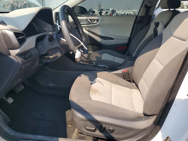 2020 HYUNDAI IONIQ SE