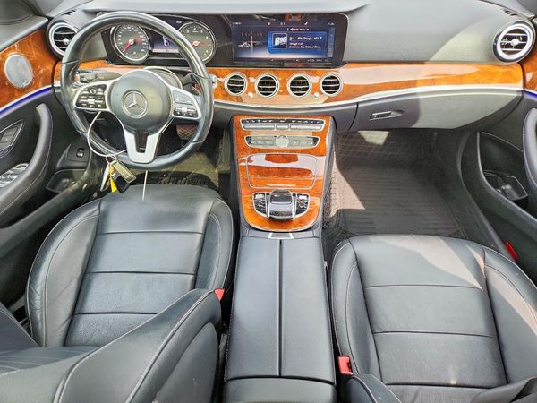 2019 MERCEDES-BENZ E E300-4M