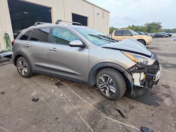 2022 KIA NIRO LX, LXS, LXS SE