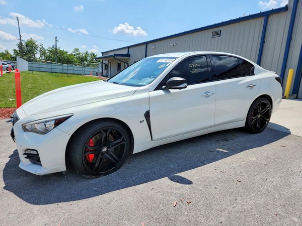 2015 INFINITI Q50