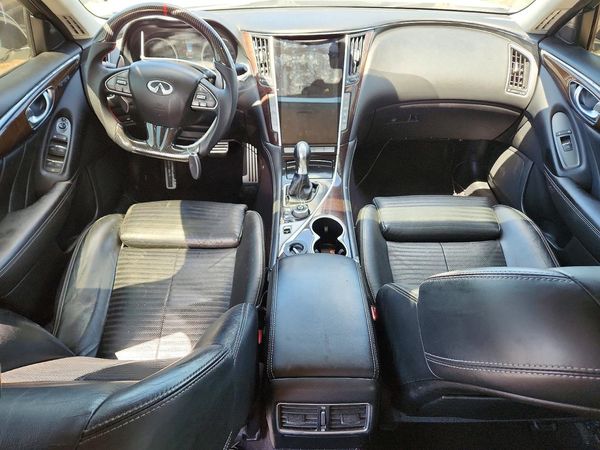 2015 INFINITI Q50