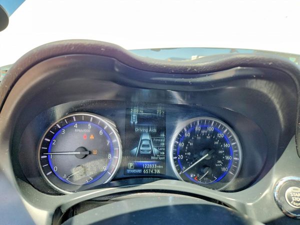 2015 INFINITI Q50