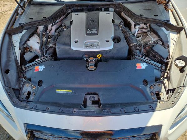 2015 INFINITI Q50