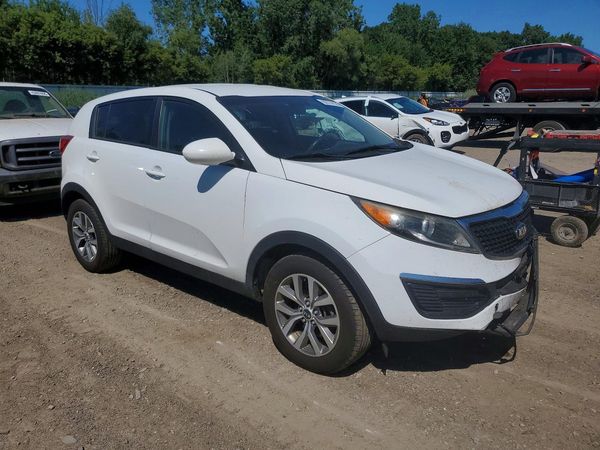 2015 KIA SPORTAGE GL - Middle-low