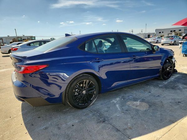 2026 TOYOTA CAMRY