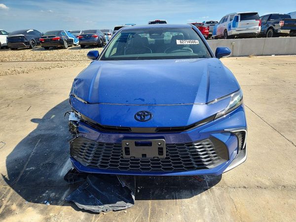 2026 TOYOTA CAMRY