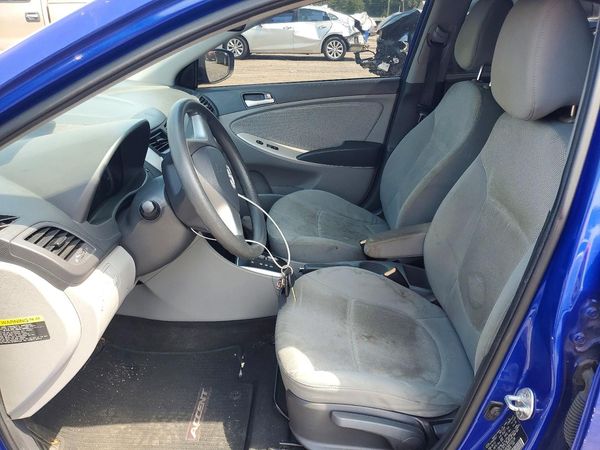 2013 HYUNDAI ACCENT GLS, GS