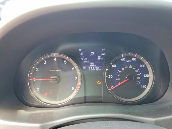2013 HYUNDAI ACCENT GLS, GS