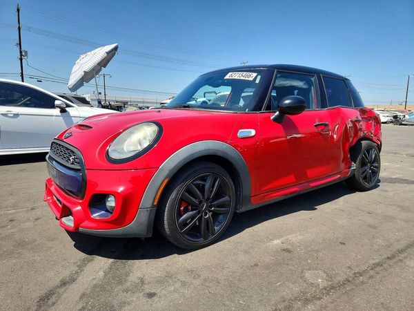 2017 MINI COOPER