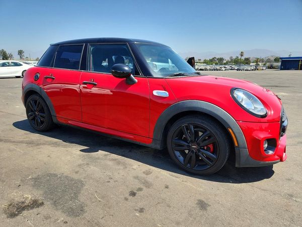 2017 MINI COOPER