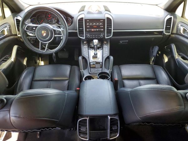 2018 PORSCHE CAYENNE Base / Platinum Edition