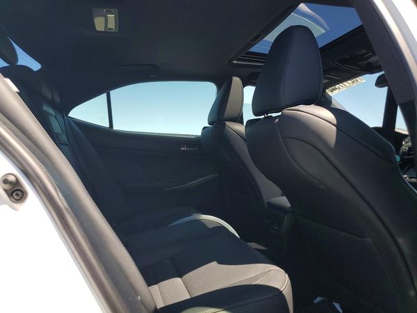 2017 LEXUS IS 350