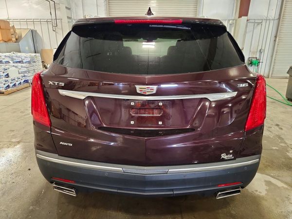 2018 CADILLAC XT5 Luxury