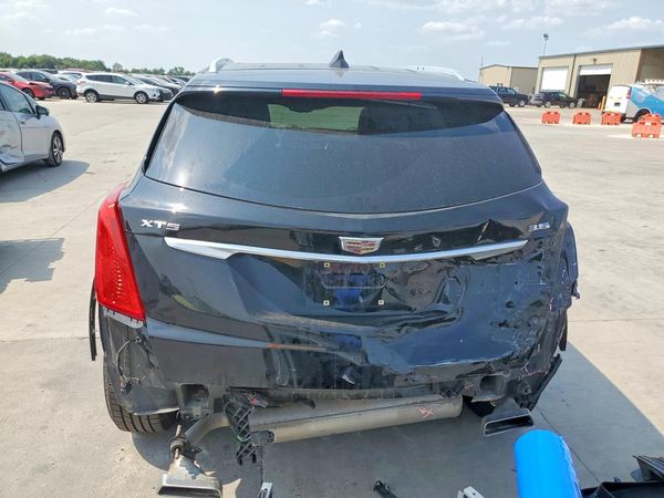2018 CADILLAC XT5