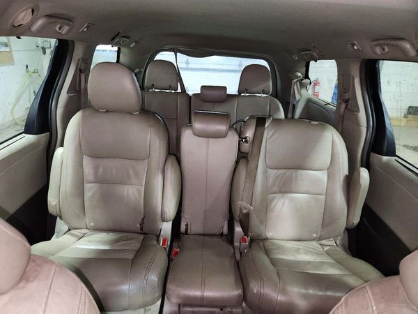 2015 TOYOTA SIENNA