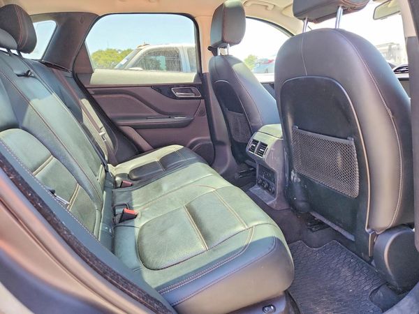2018 JAGUAR F-PACE Standard