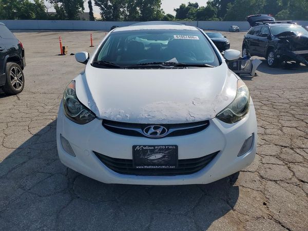 2013 HYUNDAI ELANTRA