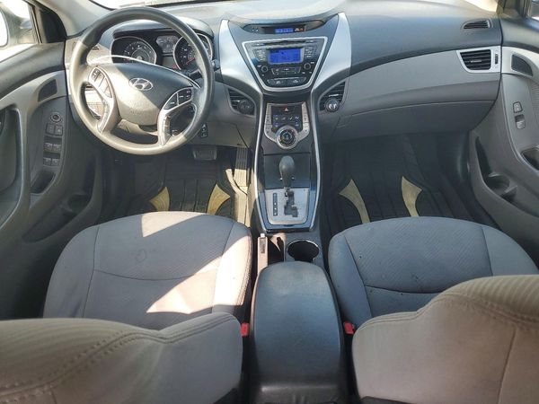 2013 HYUNDAI ELANTRA