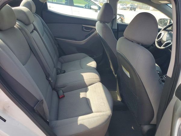 2013 HYUNDAI ELANTRA