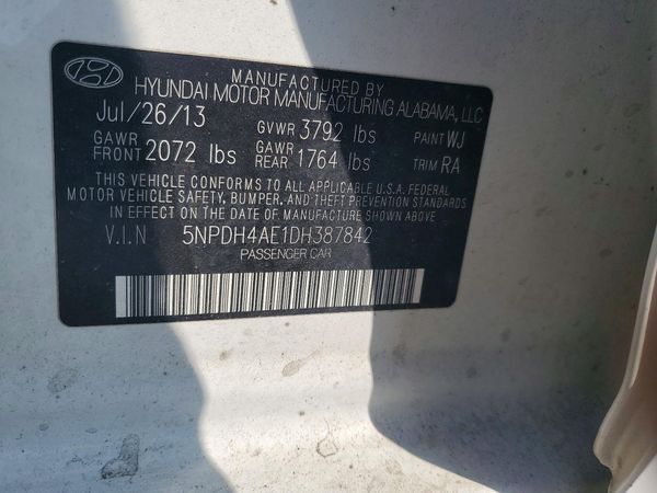 2013 HYUNDAI ELANTRA