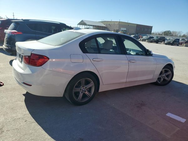 2015 BMW 320