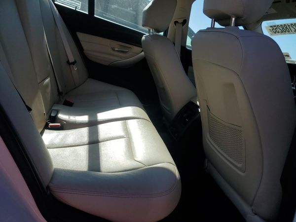 2015 BMW 320