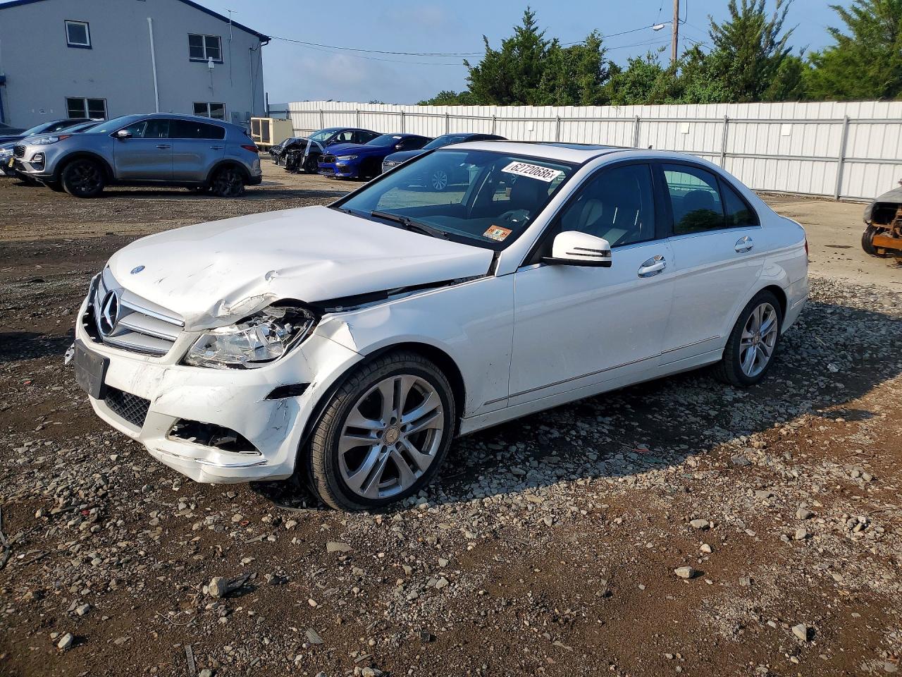 2013 MERCEDES-BENZ C C300