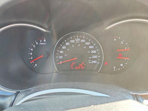 2014 KIA SORENTO Base/ LX