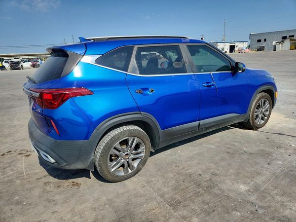 2021 KIA SELTOS S