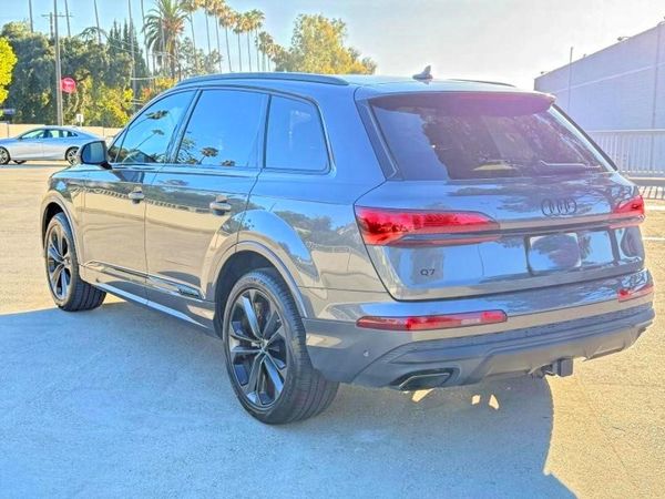 2025 AUDI Q7 quattro Premium Plus