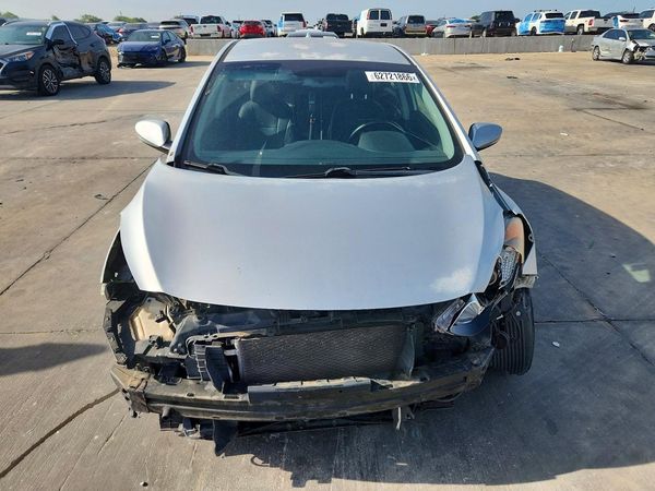 2015 HYUNDAI ELANTRA GLS(Middle grade)