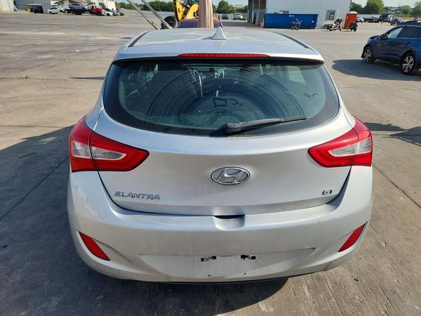 2015 HYUNDAI ELANTRA GLS(Middle grade)