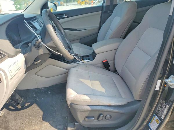 2017 HYUNDAI TUCSON