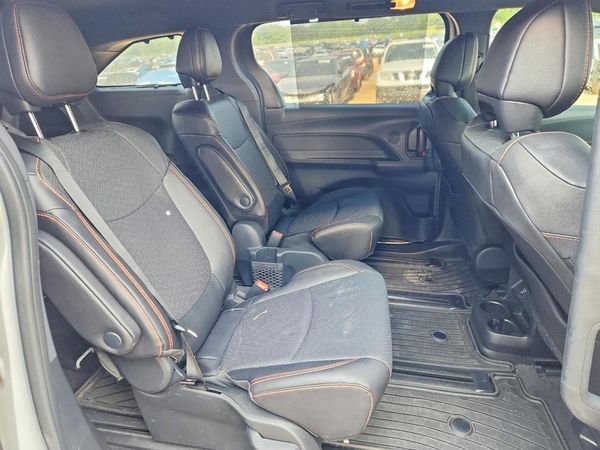 2024 TOYOTA SIENNA Others