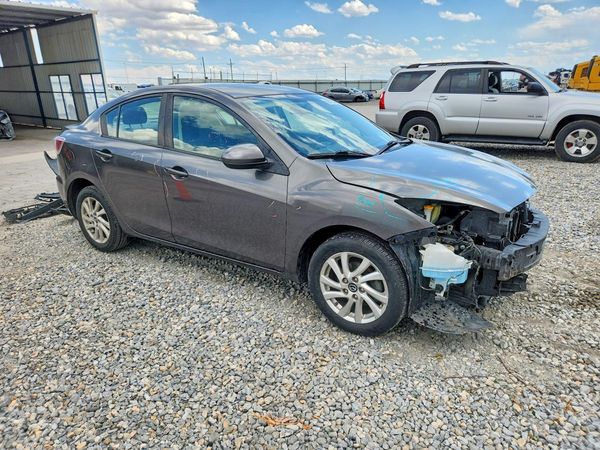 2013 MAZDA 3 Touring/GS