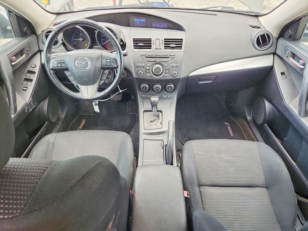 2013 MAZDA 3 Touring/GS