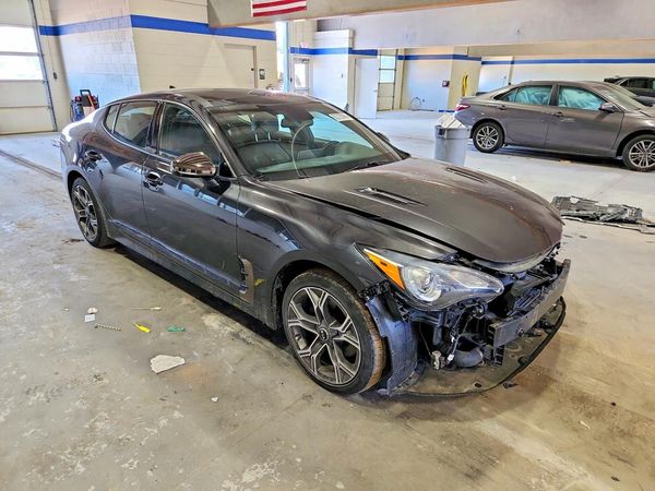 2021 KIA STINGER Base
