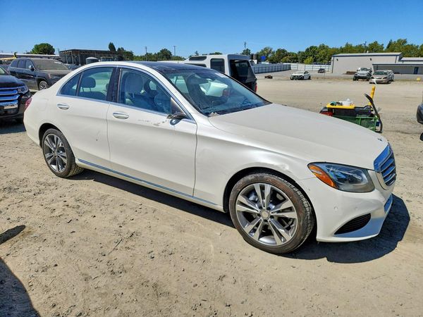 2016 MERCEDES-BENZ C C300-4M