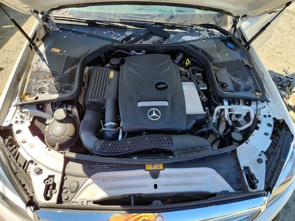 2016 MERCEDES-BENZ C C300-4M