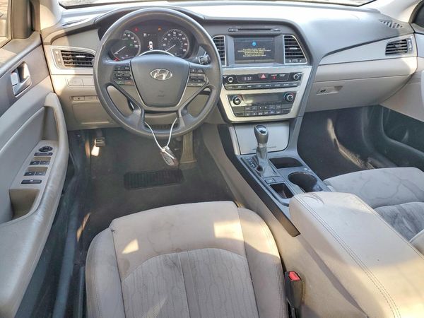 2017 HYUNDAI SONATA SE