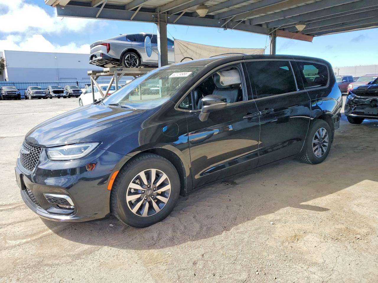 2023 CHRYSLER PACIFICA Touring L