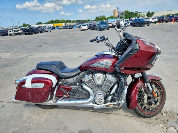 2023 INDIAN MOTORCYCLE CO. CHALLENGER — RSDT