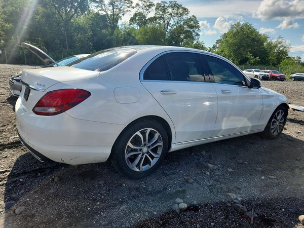 2017 MERCEDES-BENZ C C300d-4M
