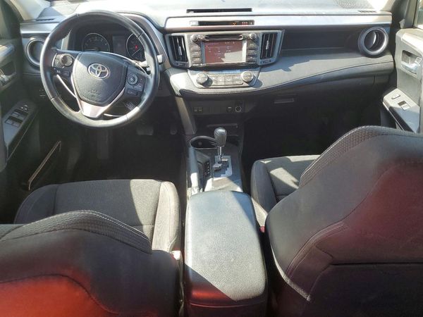 2017 TOYOTA RAV4 XLE
