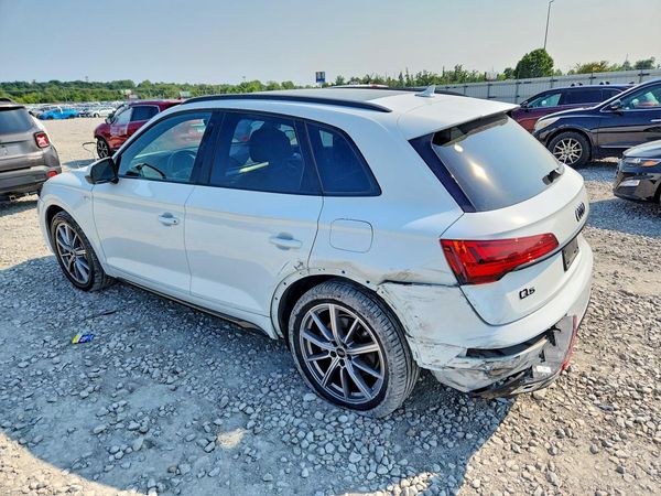 2022 AUDI Q5 E