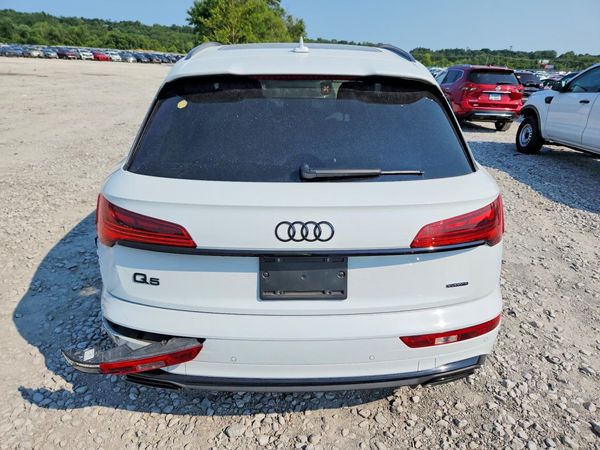 2022 AUDI Q5 E
