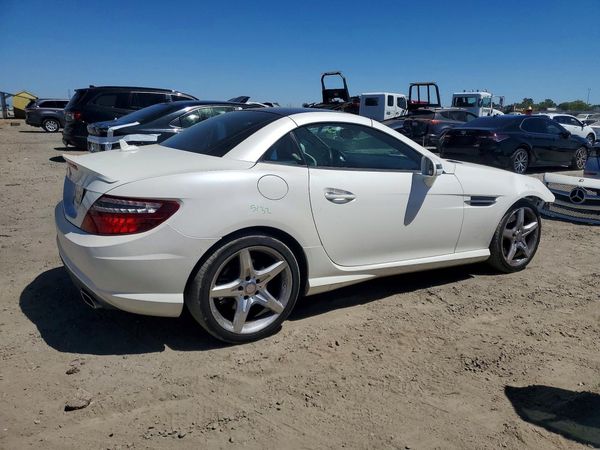 2015 MERCEDES-BENZ SLK SLK250