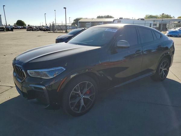 2022 BMW X6 M50i