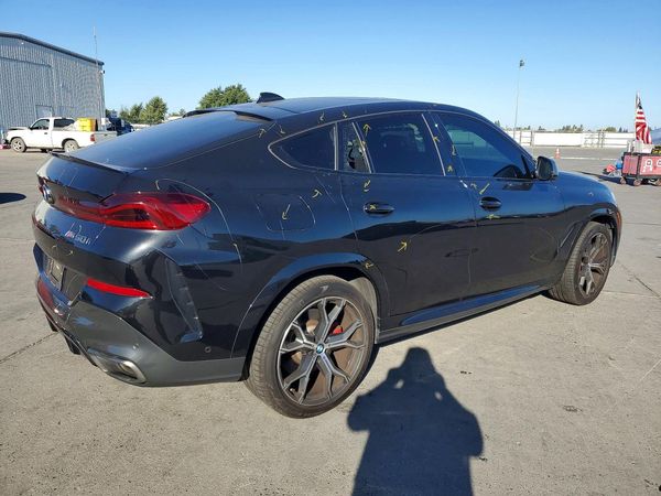 2022 BMW X6 M50i