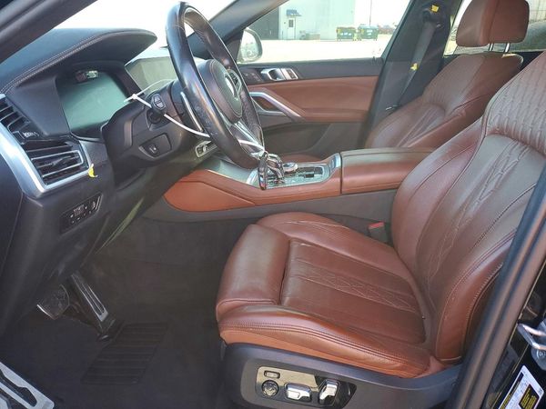 2022 BMW X6 M50i